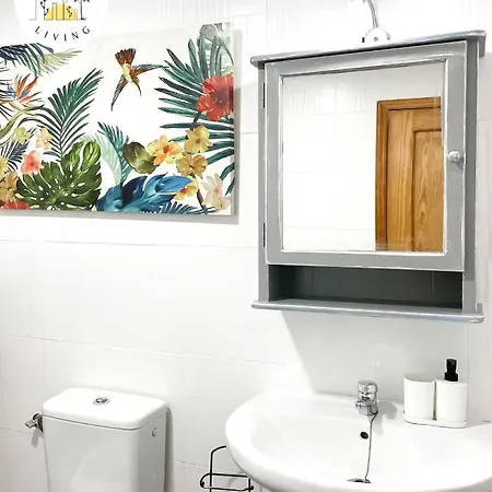 Apartment Apartachic Central By Babiniliving