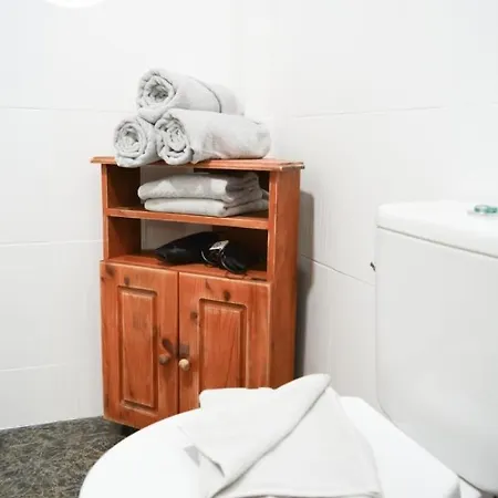 Apartment Apartachic Central By Babiniliving *