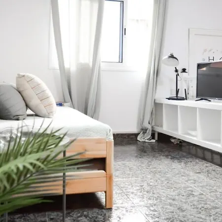 Apartment Apartachic Central By Babiniliving
